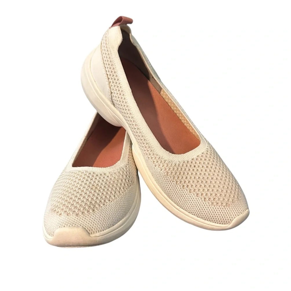 Vionic Kallie Woman's‎ 6M Ivory Slip On Knit Sporty Comfort Shoe